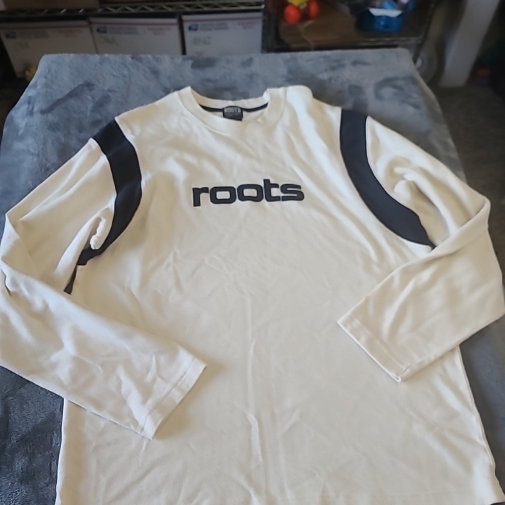 Roots Cream Long Sleeve with‎ Blue Logo